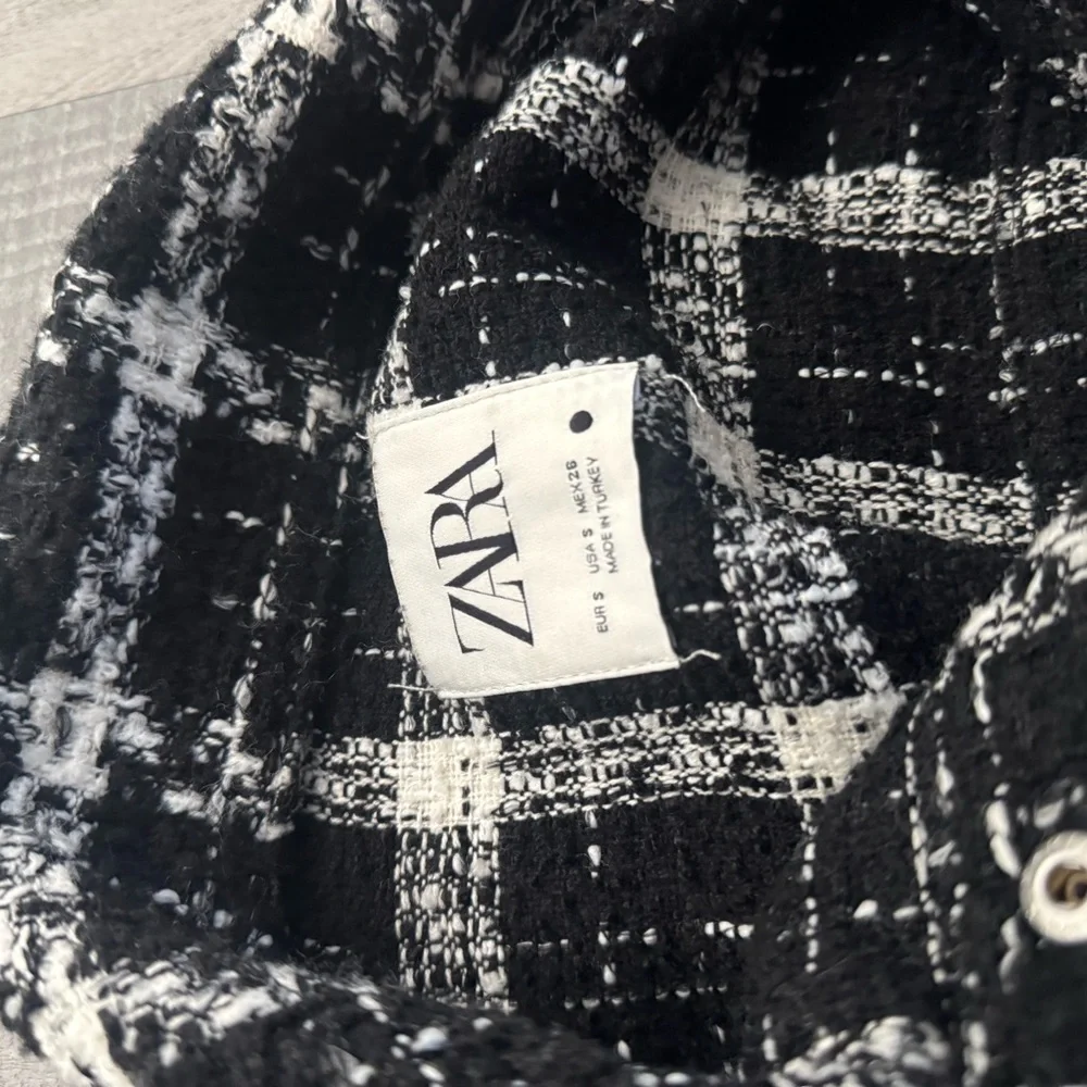 Zara Black and White tweed cardigan jacket very good condition - Picture 4 of 4